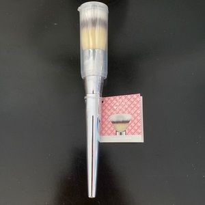 🆕 It Powder Brush